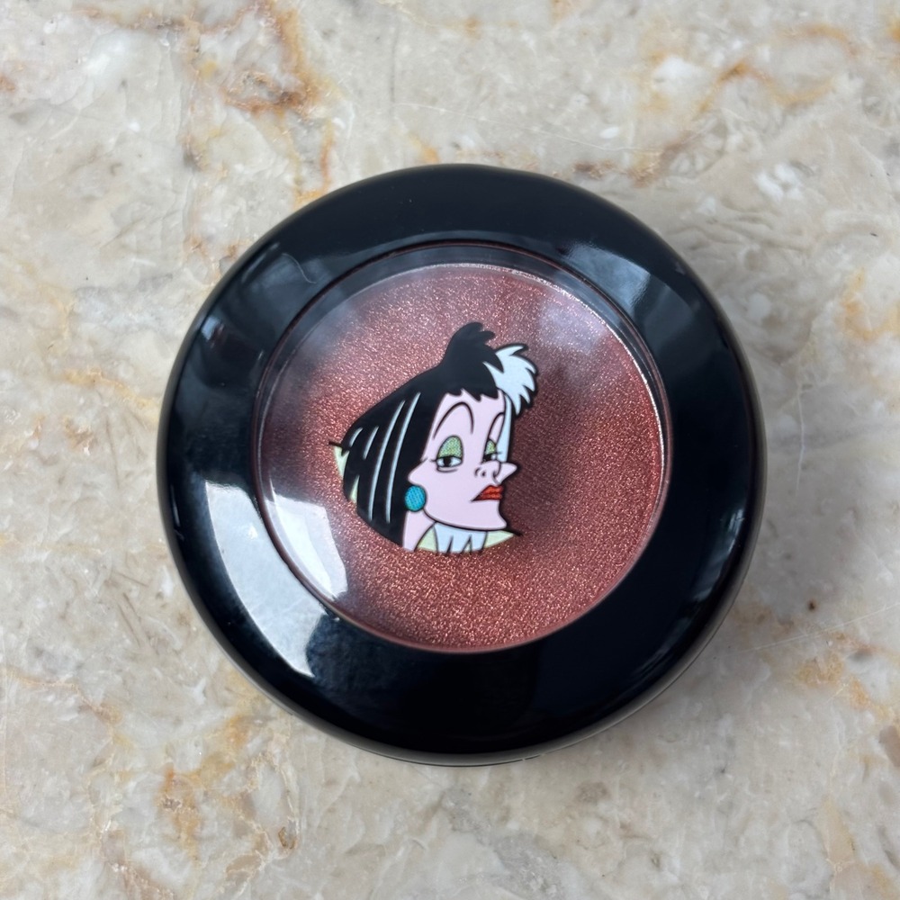 MAC Disney Cruella Eye Shadow De-Vil Veluxe Pearl Shimmer‎ Copper Red 1.3g